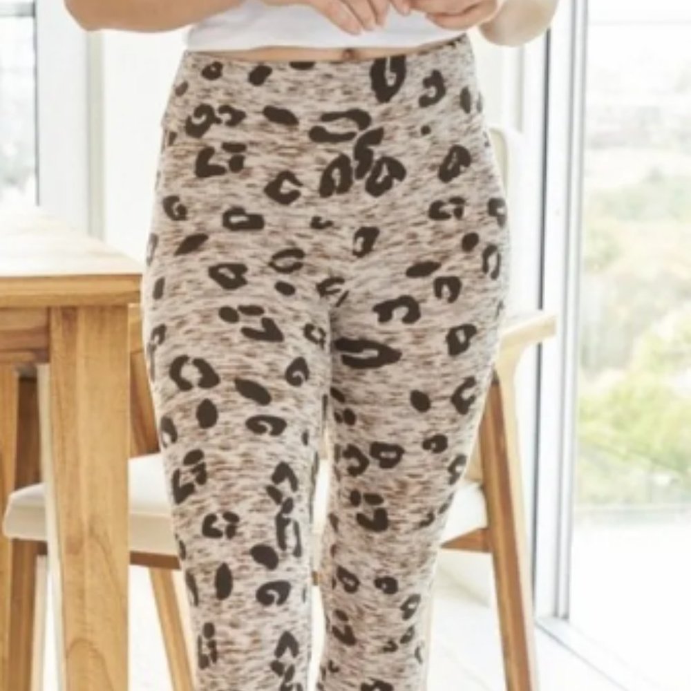 White Birch High Rise Leopard Print Capri Legging Brown/Black Medium